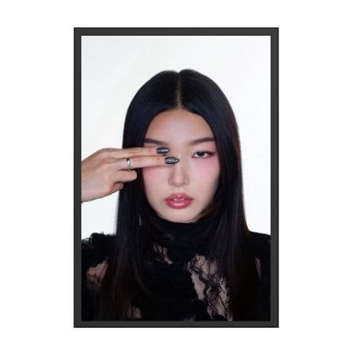 Quadro com Moldura - Yoonchae - Choose Love